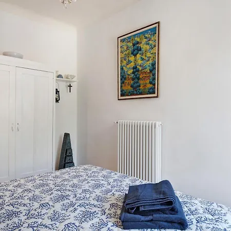 Apartment Hilary House Lucca